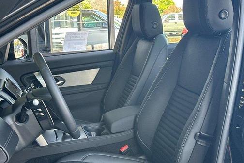 Santorini Black 2025 Land Rover Discovery Sport Dynamic SE