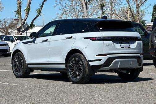 Arroios Grey 2026 Land Rover Range Rover Evoque Dynamic SE