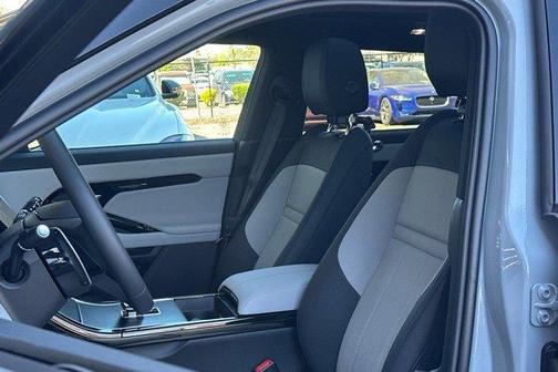 Arroios Grey 2026 Land Rover Range Rover Evoque Dynamic SE