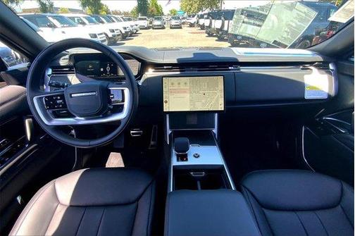 2025 Land Rover Range Rover P550e Autobiography
