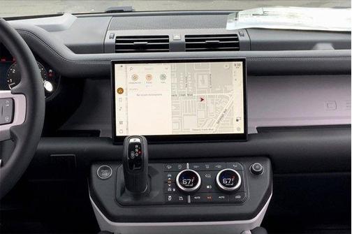 2025 Land Rover Defender P400 X-Dynamic SE