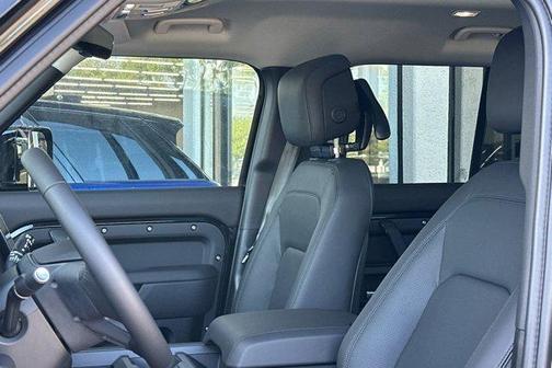 Santorini Black 2026 Land Rover Defender P400 X-Dynamic SE