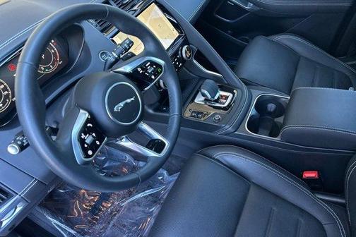 2024 Jaguar E-PACE P250 R-Dynamic SE