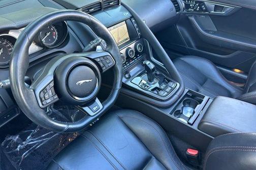 2016 Jaguar F-TYPE R