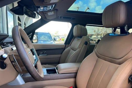 2026 Land Rover Range Rover P530 SE 7 Seat