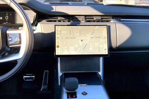 2025 Land Rover Range Rover P530 SE