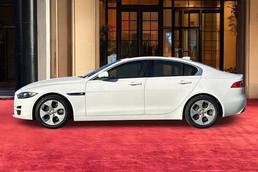 2017 Jaguar XE 25t