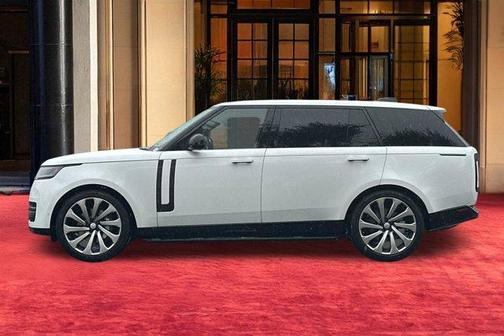 2025 Land Rover Range Rover P400 SE 7 Seat