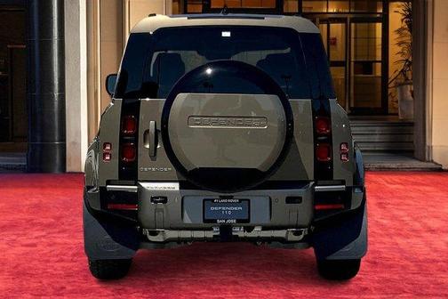 2025 Land Rover Defender P400 X-Dynamic SE