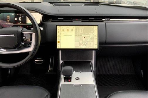 2025 Land Rover Range Rover P530 SE