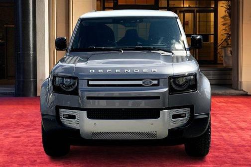 2024 Land Rover Defender P300