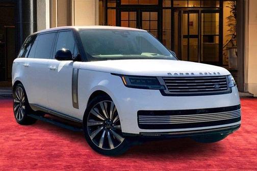 2025 Land Rover Range Rover P615 SV