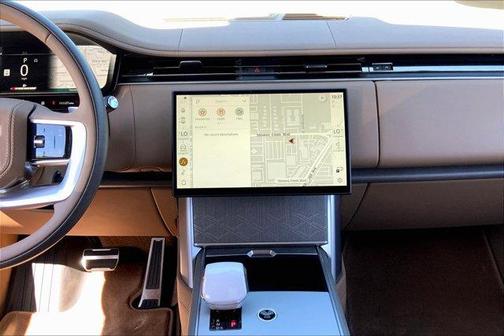 2025 Land Rover Range Rover P615 SV
