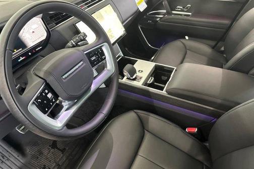 2025 Land Rover Range Rover P530 SE