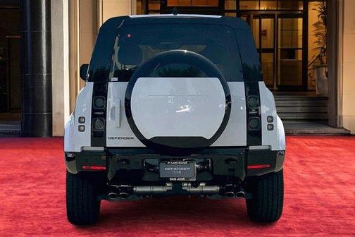 2025 Land Rover Defender P525 V8