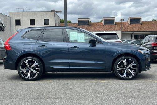 Blue 2025 Volvo XC60 B5 Ultra