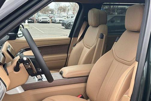 2026 Land Rover Range Rover P400 SE 7 Seat