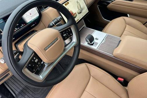2026 Land Rover Range Rover P400 SE 7 Seat