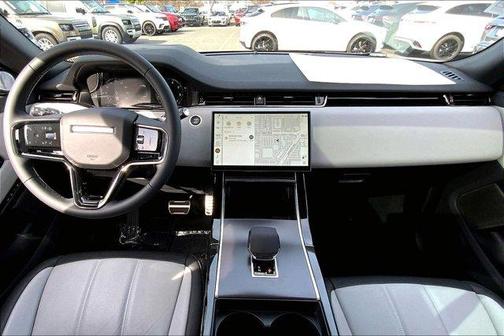 2026 Land Rover Range Rover Evoque Dynamic SE