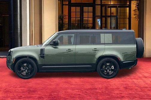 Woolstone Green 2026 Land Rover Defender P400 X-Dynamic SE