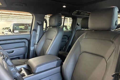 Santorini Black 2026 Land Rover Defender P400 X-Dynamic SE