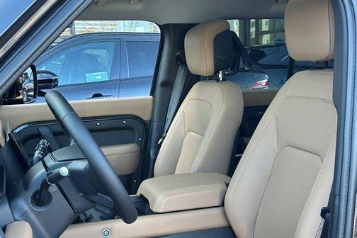 2026 Land Rover Defender P400 X-Dynamic SE