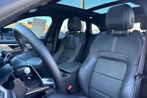 2024 Jaguar F-PACE P400 R-Dynamic S