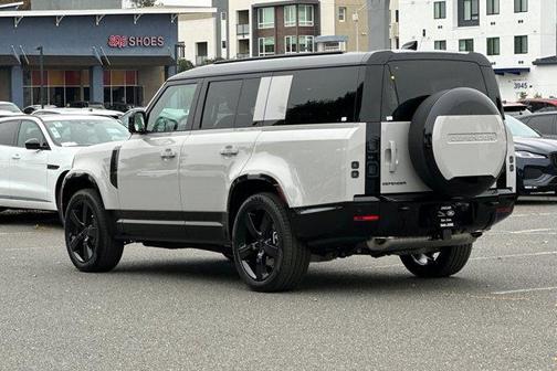 Borasco Grey 2026 Land Rover Defender P400 X-Dynamic SE