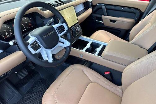 2026 Land Rover Defender 110 X-Dynamic SE