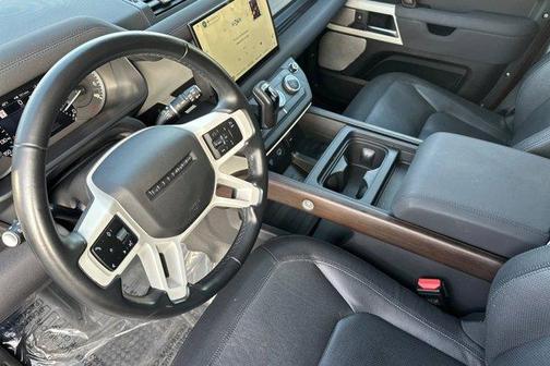 2023 Land Rover Defender X-Dynamic SE