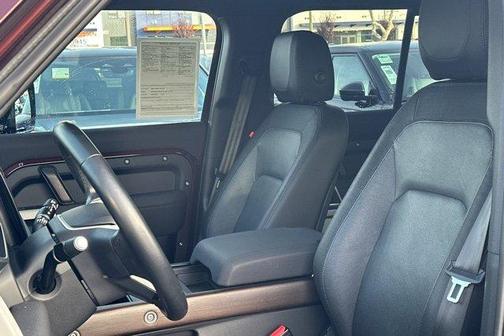 2023 Land Rover Defender X-Dynamic SE