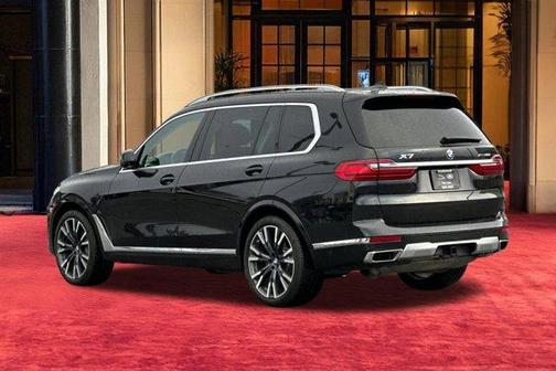 Black Sapphire Metallic 2019 BMW X7 xDrive50i