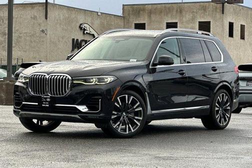 Black Sapphire Metallic 2019 BMW X7 xDrive50i