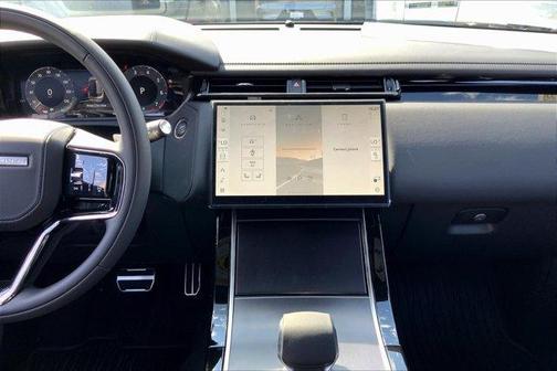 2026 Land Rover Range Rover Velar P400 Dynamic SE
