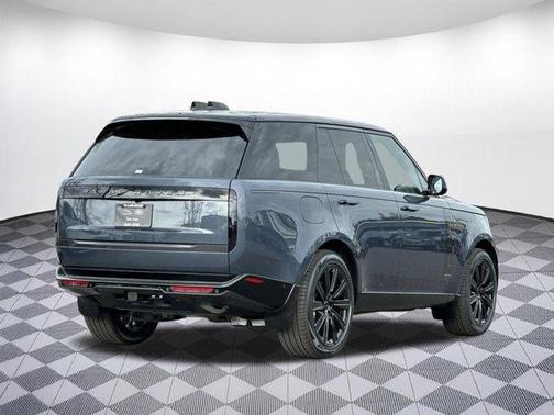 Varesine Blue 2026 Land Rover Range Rover P400 SE