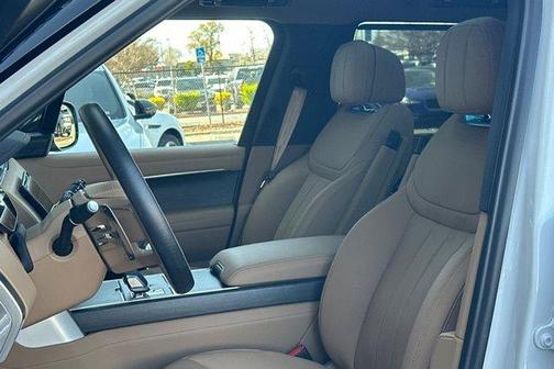 Fuji White 2026 Land Rover Range Rover P530 SE