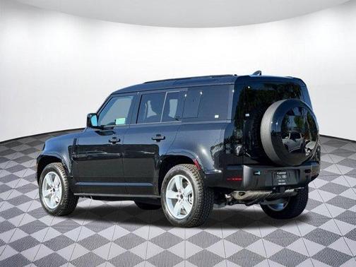 Santorini Black 2026 Land Rover Defender P400 X-Dynamic SE