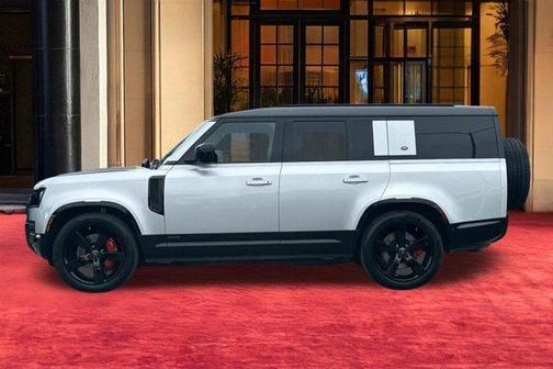Hakuba Silver 2023 Land Rover Defender X