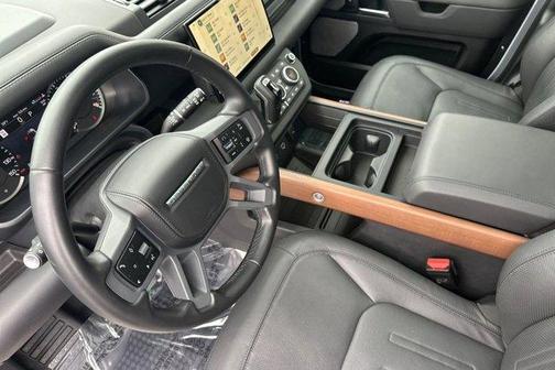 Hakuba Silver 2023 Land Rover Defender X