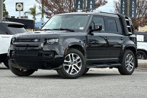 2024 Land Rover Defender P400 X-Dynamic SE