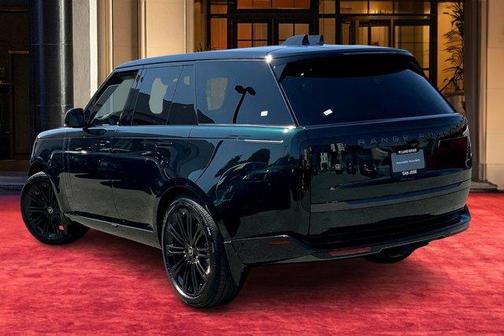 2025 Land Rover Range Rover P530 SE