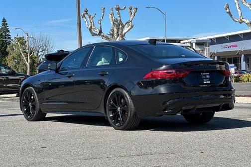 2024 Jaguar XF R-Dynamic SE