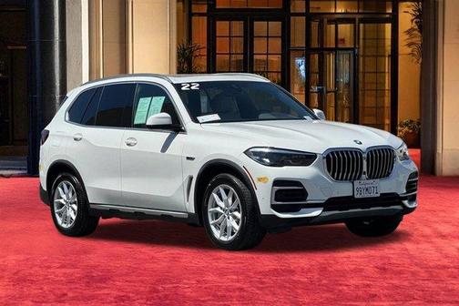 Alpine White 2022 BMW X5 PHEV xDrive45e