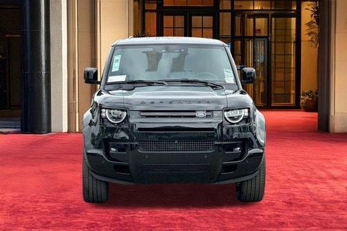 Santorini Black 2026 Land Rover Defender P525 V8