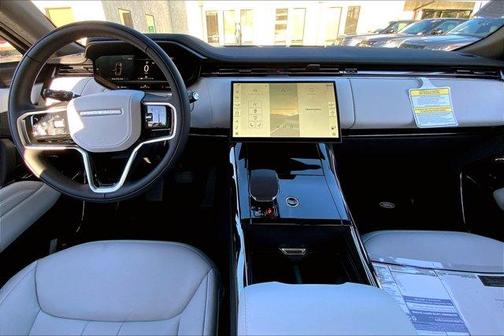 2025 Land Rover Range Rover Sport P360 SE