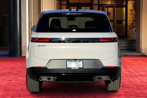 2025 Land Rover Range Rover Sport P360 SE