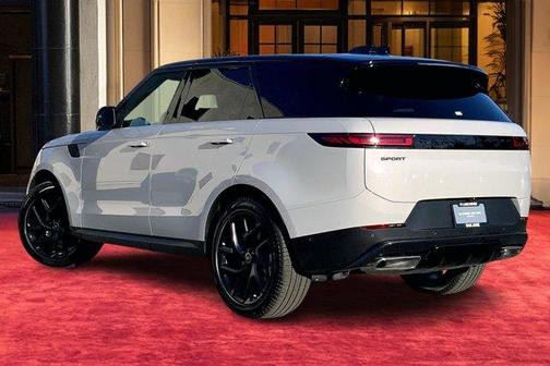 2025 Land Rover Range Rover Sport P360 SE