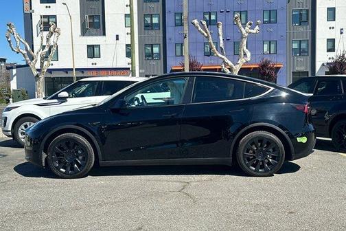 Black 2023 Tesla Model Y Long Range