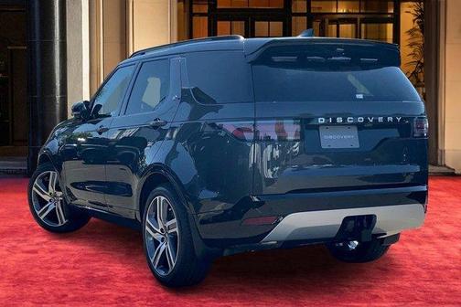 2025 Land Rover Discovery P360 Metropolitan Edition