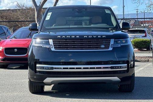 Santorini Black 2026 Land Rover Range Rover P400 SE